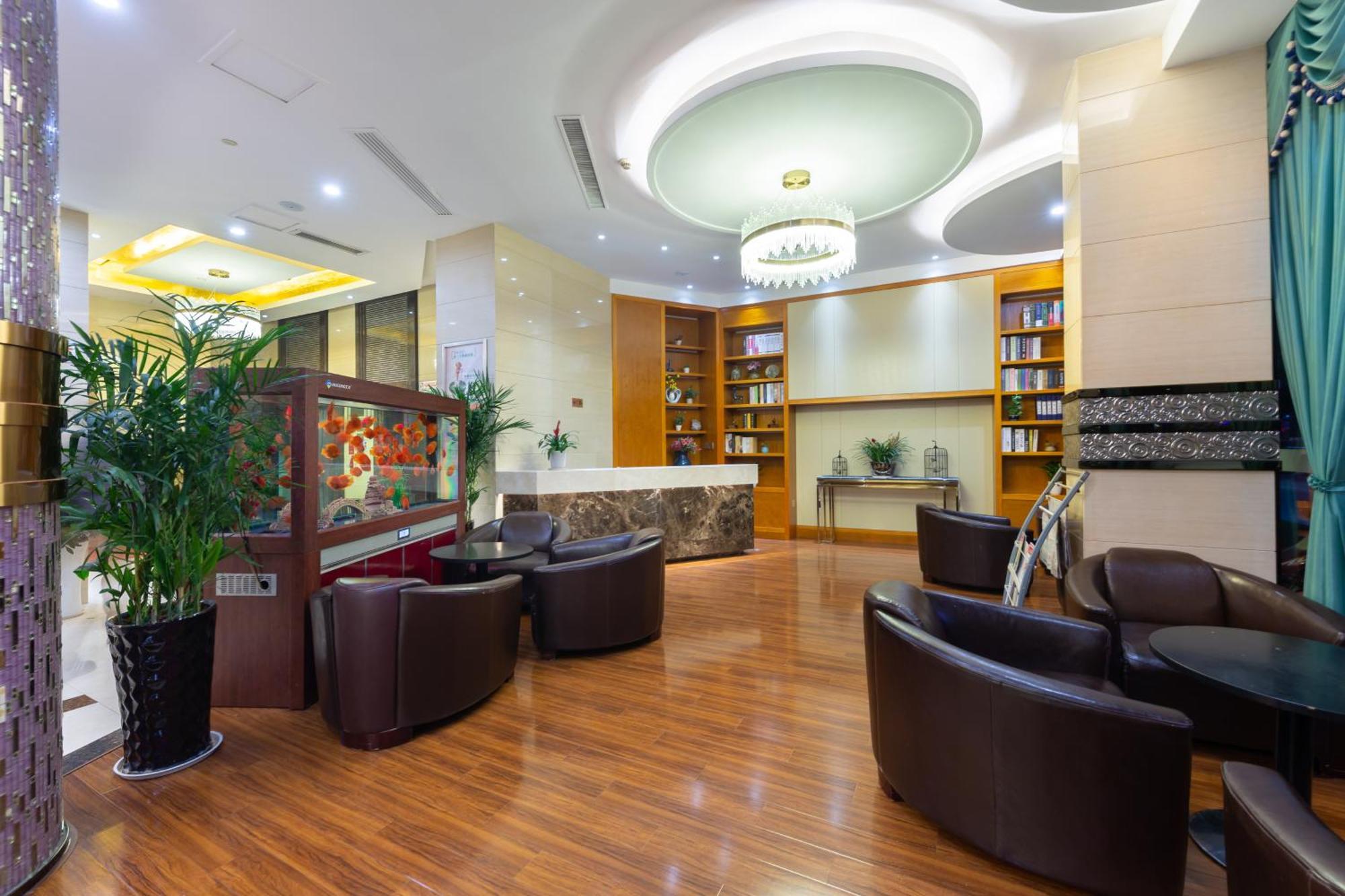 Yiwu Luckbear Hotel Екстериор снимка