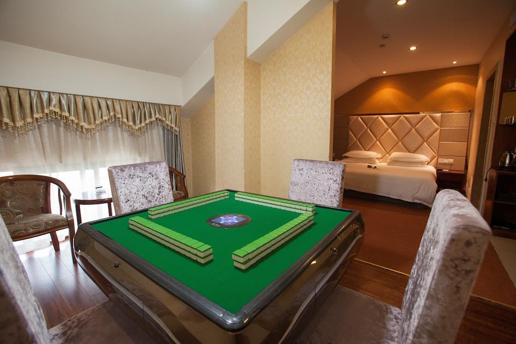Yiwu Luckbear Hotel Екстериор снимка